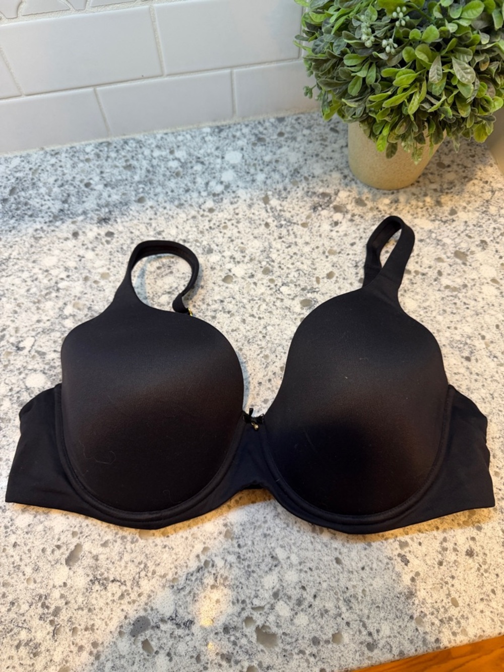 Soma Embraceable Perfect Coverage black bra New condition size 40D